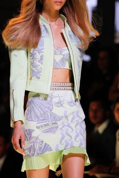 Look 38